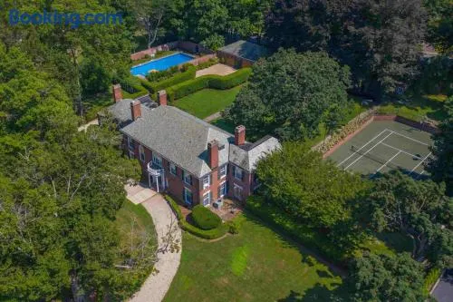Private Resort Mansion with Pool - Image 1