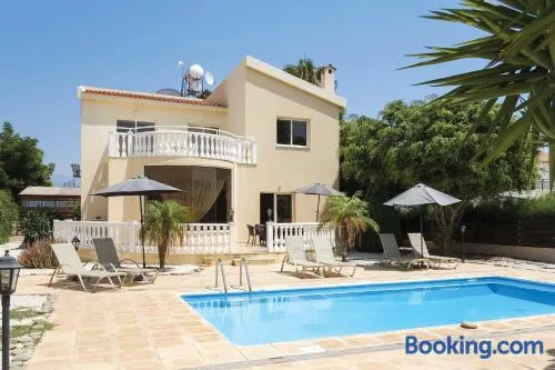 Villa Coral Bee - walking distance to Coral Bay Beach - Image 1