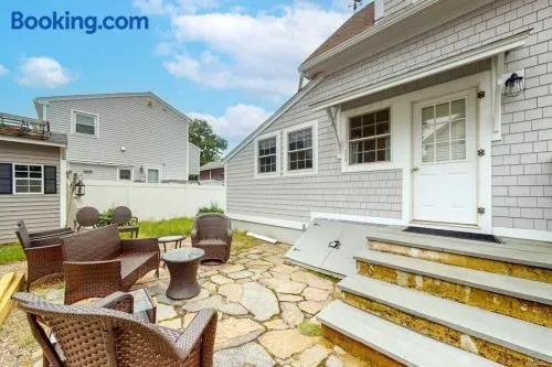Onset Grove - Image 1