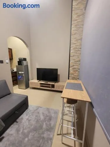 Cozy, Tiny, Retreat Studio in a prime location - Image 1