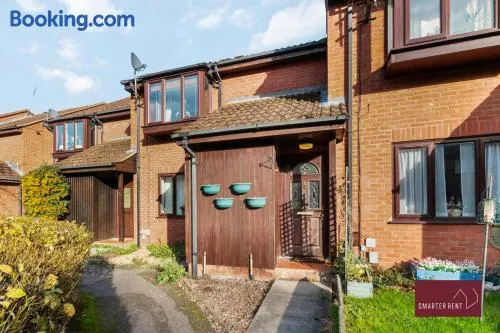 Hitchin - 2 Bedroom Maisonette - Image 1