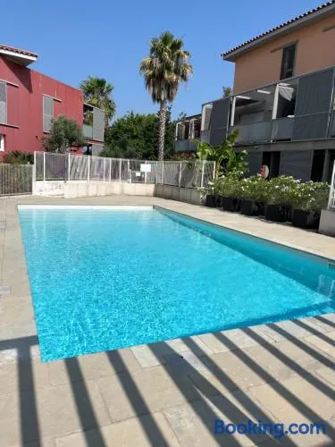 Appartement ds résidence avec piscine Mauguio Carnon - Image 1