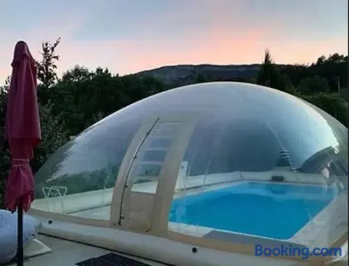 Villa attrayante avec piscine privée à Montlaur-en-Diois - Image 1