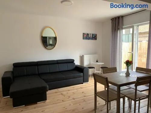 Attractive modern apartment - Image 1