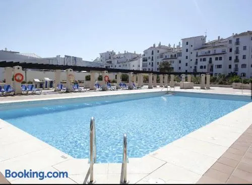 Center Puerto Banus -3 bedrooms - Image 1