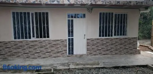 Casa campestre con parqueo villa eliana - Image 1