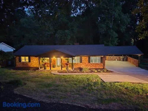 Spacious, Renovated, 5-bedroom Retreat, Near I-85 - Image 1