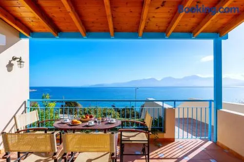 Idyllic Beachfront House - Image 1