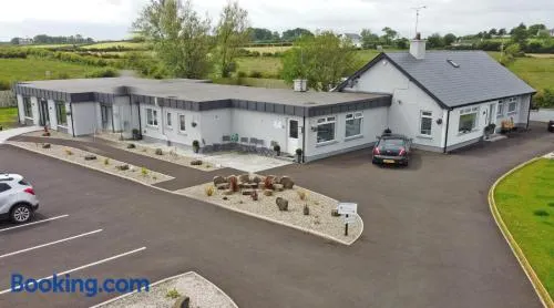 Causeway guest accommodation - Image 1