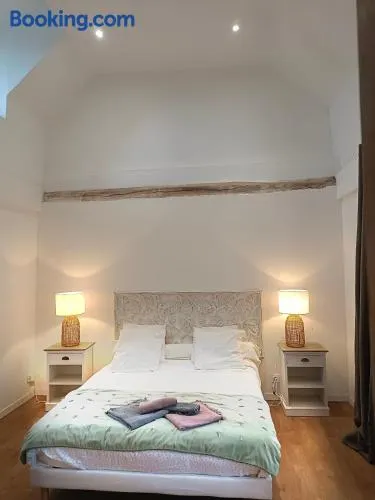 La Maison de Juliette maison entière avec garage et terrain - Image 1