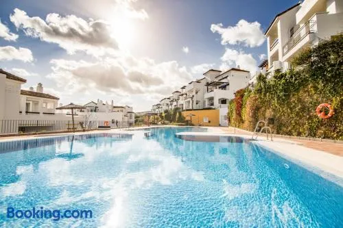 2149-Amazing groundfloor 3 bedrooms on golf, pools - Image 1