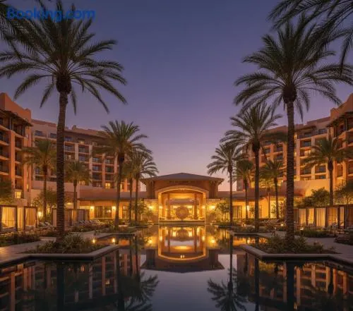 Summerlife Hotel - Image 1