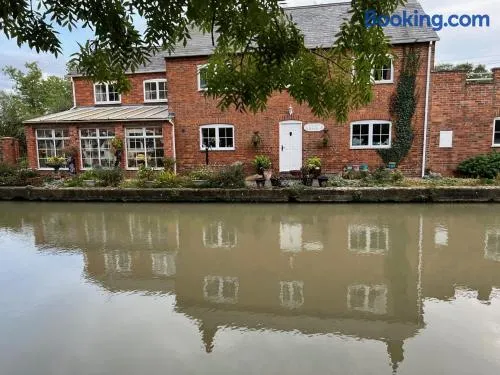 Canalside B and B - Image 1