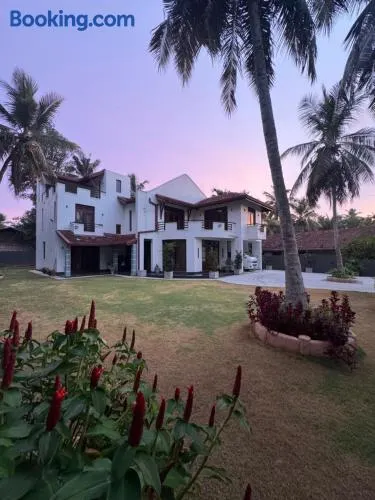 Perera Tree Villa - Image 1