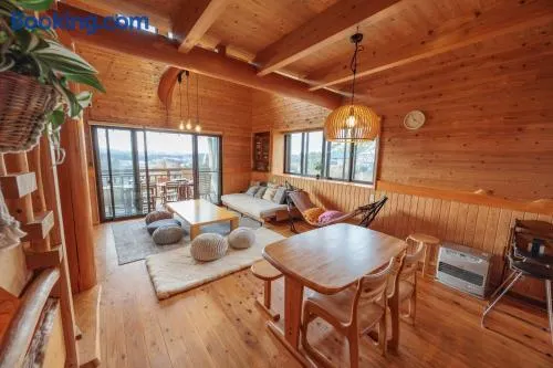 大分県日田市天然温泉付き絶景の宿MainCottage桃の木別荘Momonoki Villa - Image 1