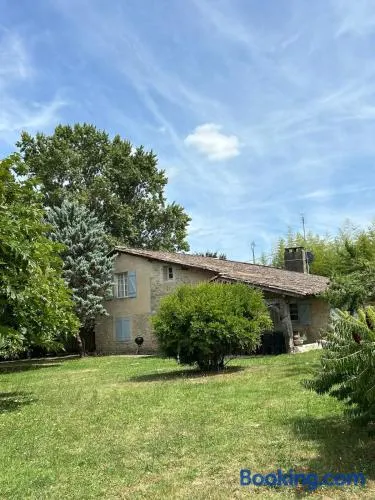 Traditional farmhouse with pool - Image 1