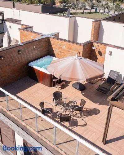 Duplex com Jacuzzi em Riviera - Image 1