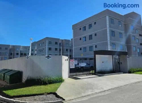 AP COMPLETO, com Internet rápida e Ar condicionado, fácil acesso ao centro e Porto de Paranaguá - Image 1