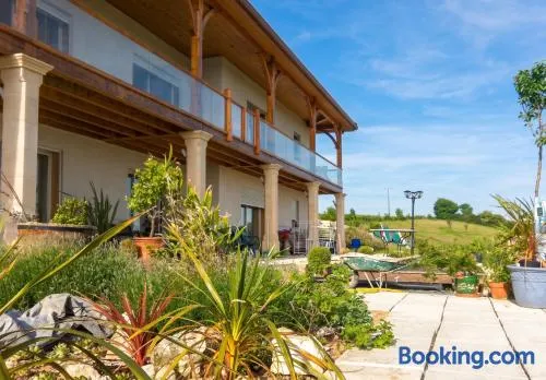 Appartement charmant avec piscine privée à Catonvielle (120 m²) - Image 1