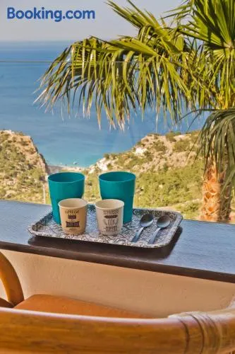 Mountain & Sea Villa - Image 1