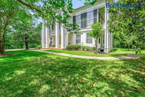 The Montgomery B&B - Image 1