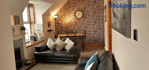Flat 14c Bayhead - Image 1
