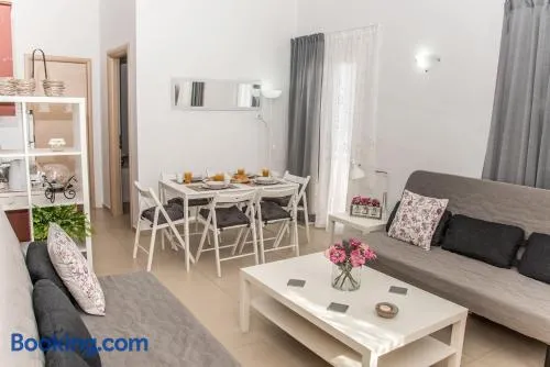 Nikis Apartment - Image 1