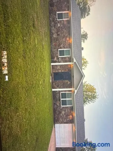Country cove - Image 1