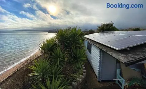 Coastal cabin & Exclusive private Garden - Image 1