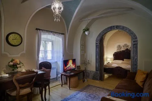 Apartman Charlotte v Dome so studňou na streche - Image 1