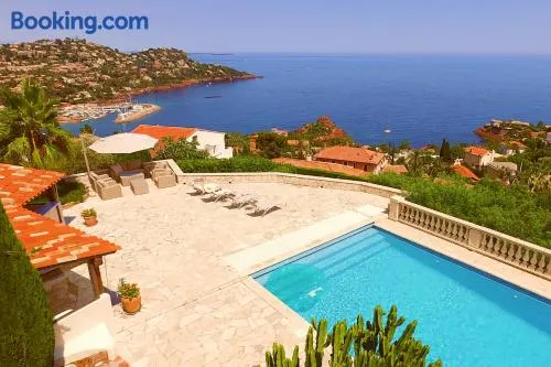 Villa Le Trayas Supérieur - Image 1