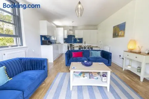 Oystercatcher Court - Stunning Coastal Location - Image 1