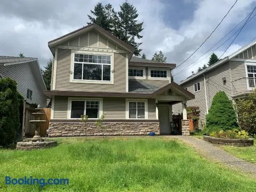 2 Beds Guest Suite to Yourself at Coquitlam Centre Mall - Image 1