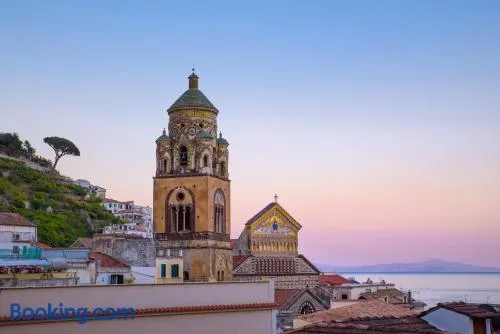 Amalfi Suite Boutique Hotel - Image 1