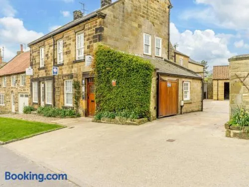 1 Bed in Northallerton oc-91336 - Image 1