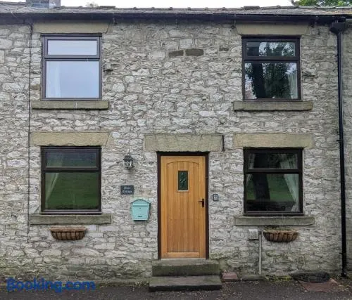 Barr Cottage - Image 1