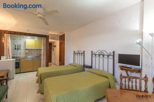 APARTAMENTOS CHINASOL (OFERTAS) - Image 1