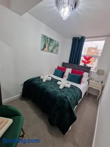 12 B Market Street - Image 1