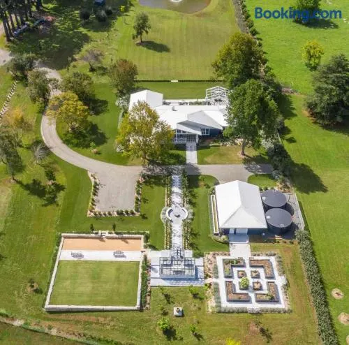 Isca House, Exeter, NSW - Image 1