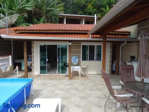 Casa na Praia Araçá - Image 1