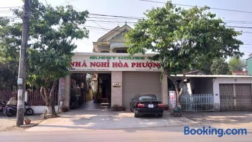 Hoa Phuong Guesthouse - Image 1