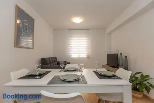 Bonito Apartamento Valencia 2 Dormitorios - Image 1