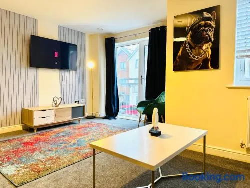 Cosy Retreat in Ashford city centre with Hot tub - Image 1