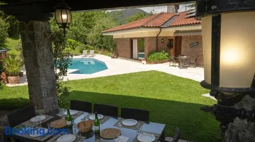 Casa Rural Oroimena - Image 1