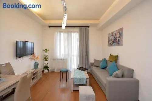 Ararat View Apartments - Image 1