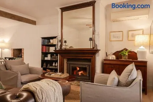 Tweedies Gully Estate Settlers Cottage Barossa - Image 1