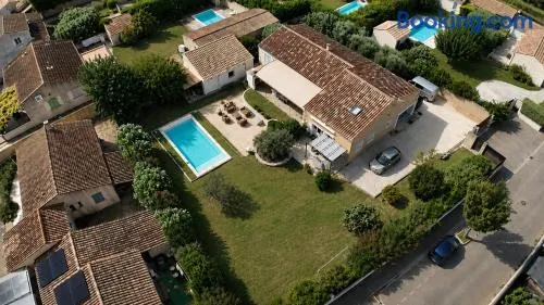 Le Petit Valexiane Piscine & Jardin - Image 1