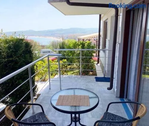 Apartment Easy Sozopol - Image 1