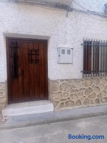 Apartamentos cañamares - Image 1