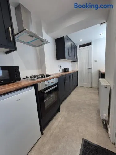 Work & Explore a Home near City - Image 1